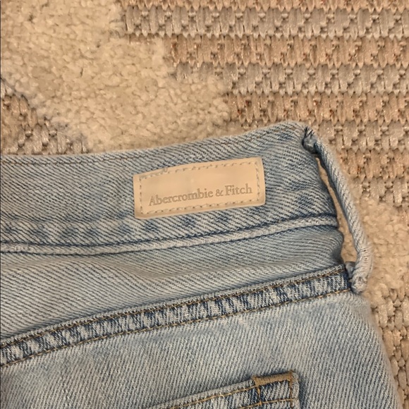 Light Blue Abercrombie & Fitch Light Blue Distressed Jeans - Size 27 - Picture 10 of 10